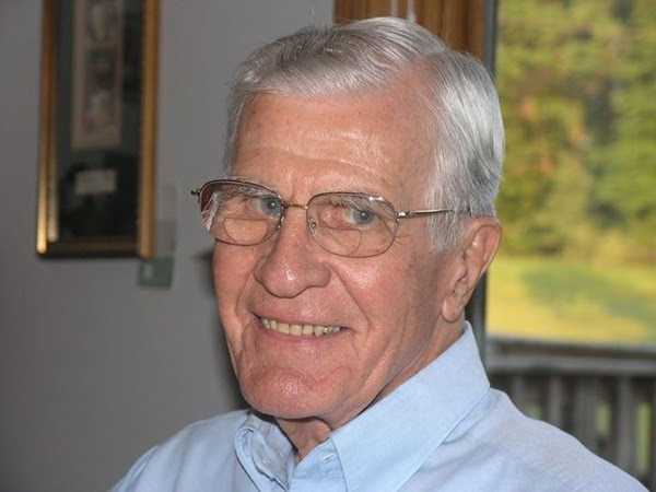 Retired Covenant pastor Carl Helgerson, 94, died Friday, September 30. [...]