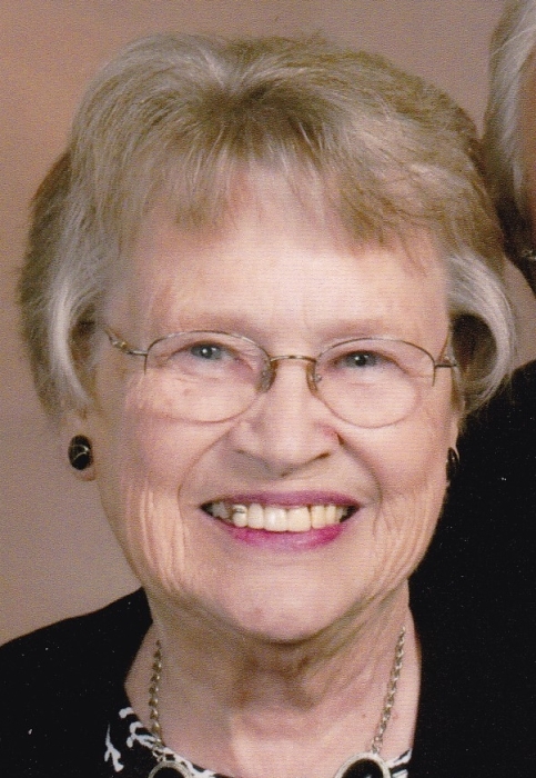 Twyla Jane Lundell, wife of retired Covenant minister James Lundell, died Saturday, August 7